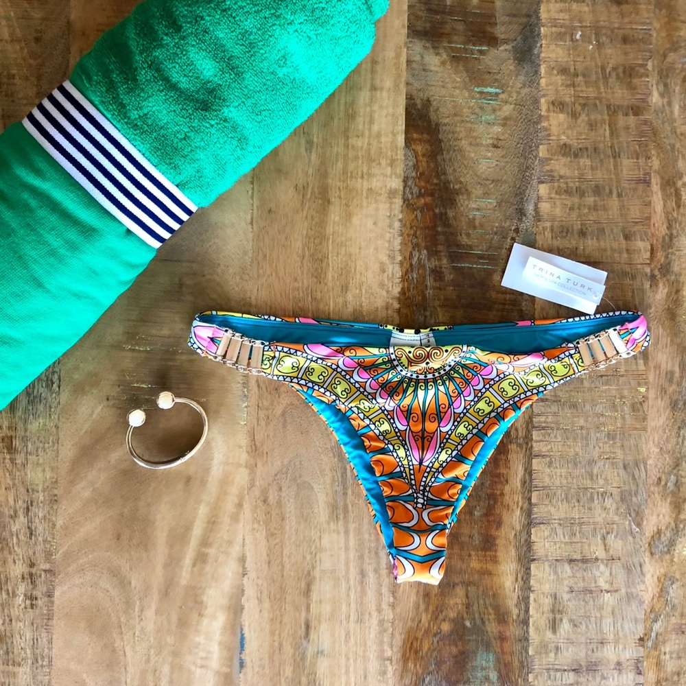 Bikini bottoms